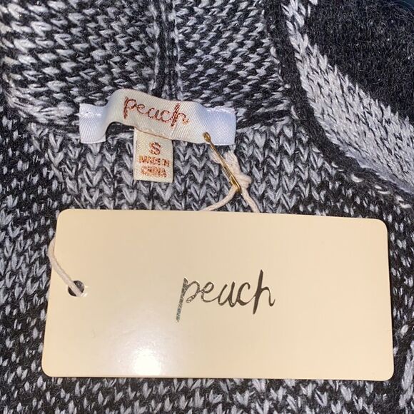 ✨ Peach Black & Grey Checkered Heavy Knit Cardigan✨ - Picture 5 of 6